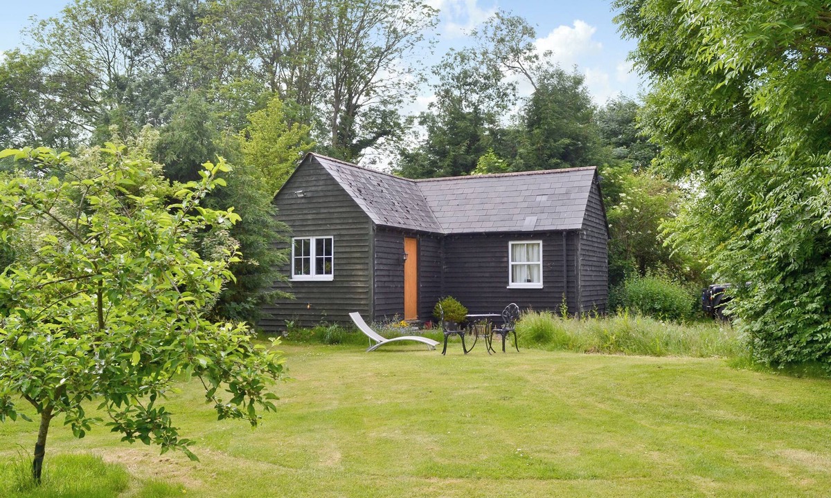 Martin Cottage | 1 bedroom accommodation in Burgate, near Fordingbridge