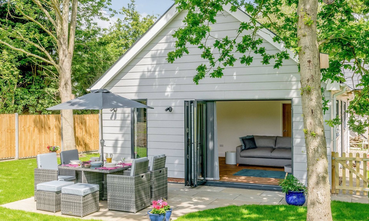 Stowmarket Cottage | 1 bedroom accommodation in Stonham, near Needham Market