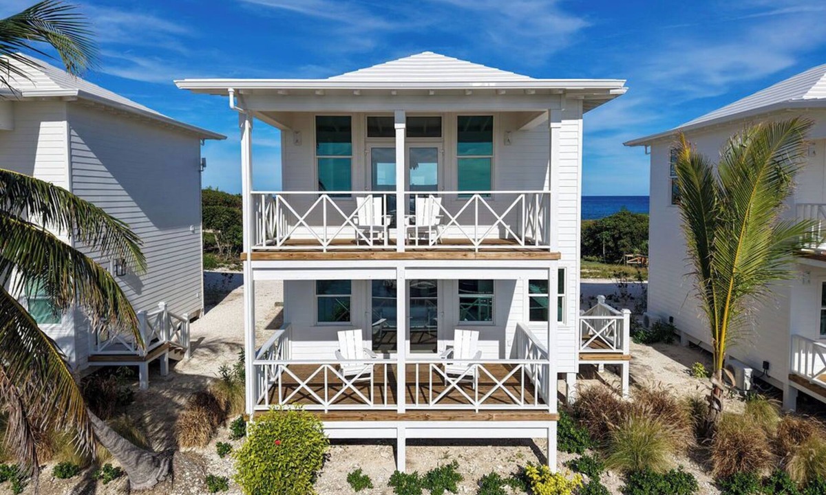 Great Guana Cay Villa | 1-BR, 2-Story Seaside Villa overlooking Sea of Abaco on Great Guana Cay, Bahamas