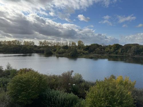 Cirencester Villa | 118 Lower Mill Estate - Sleeps 16 Villa with Lake Views