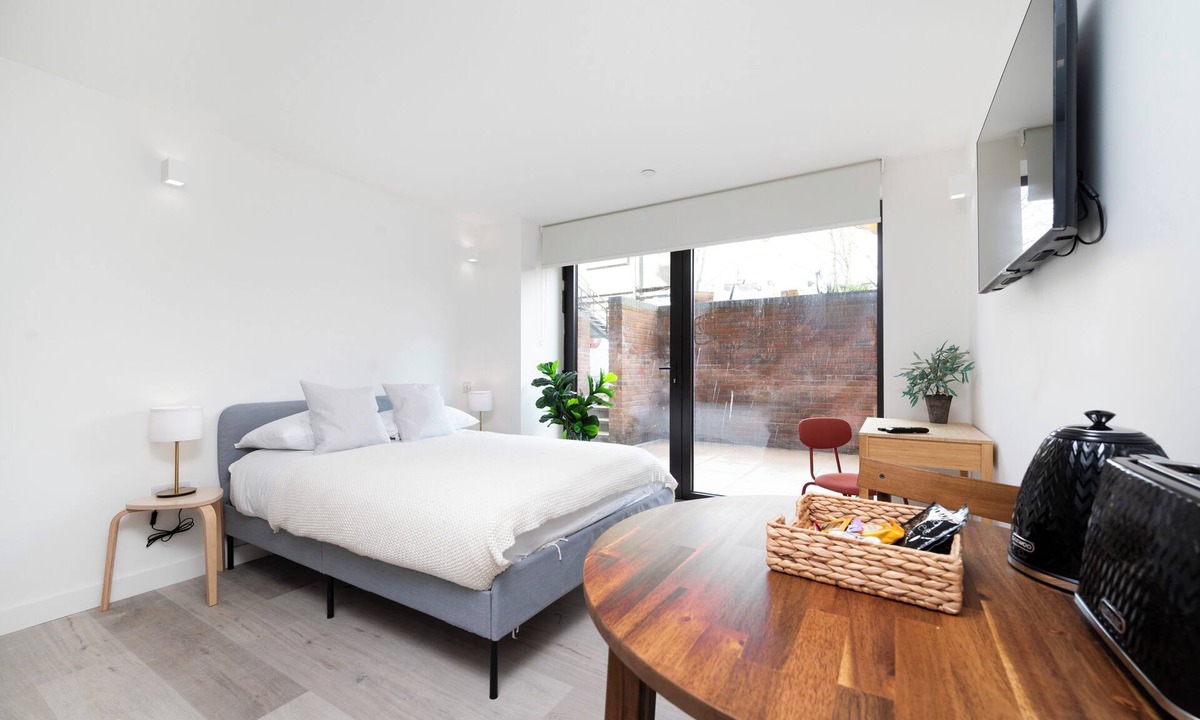 South Harrow Apartment | 190 Northolt Road - Campus Accommodation