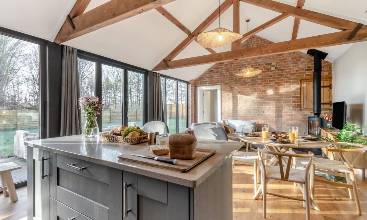 Clipston Cottage | 2 Bed in Market Harborough (oc-o34219)