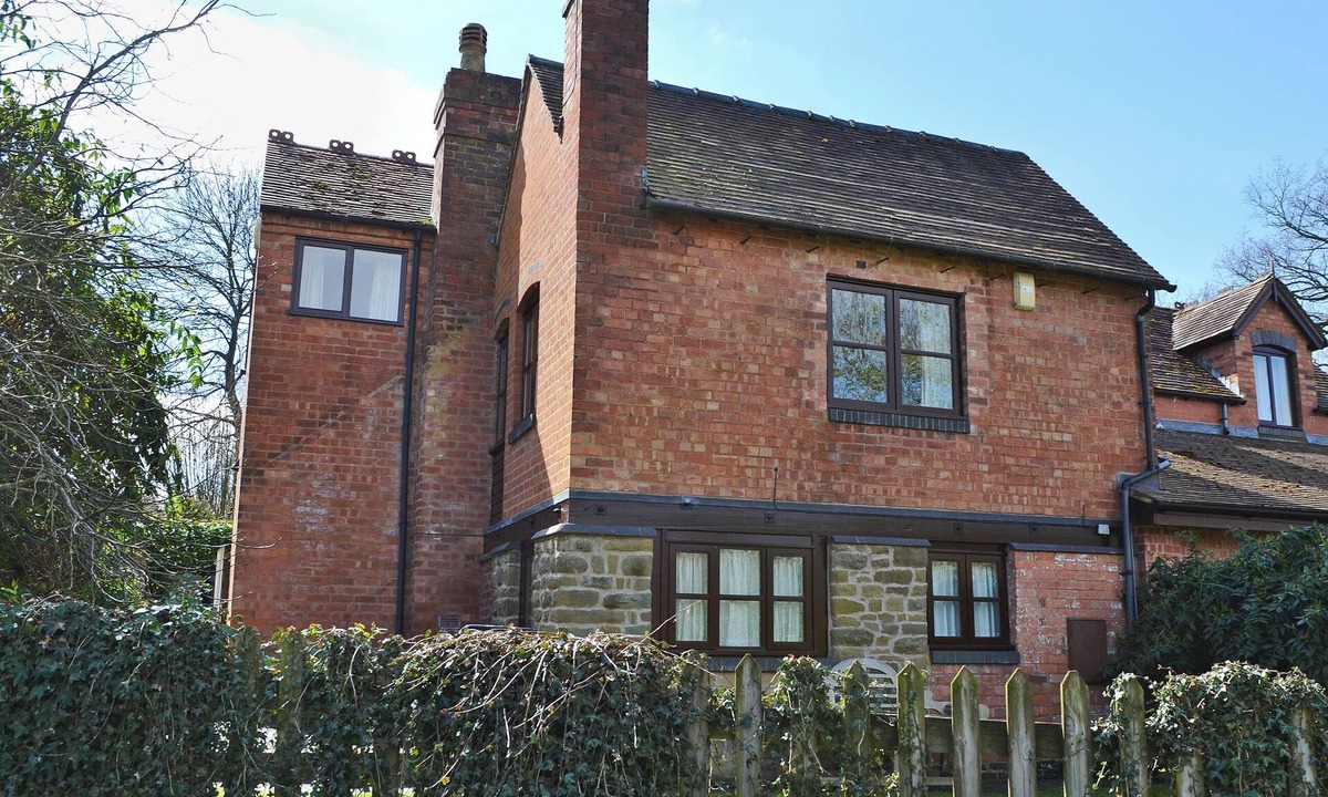 Rock Cottage | 2 bedroom accommodation in Wyre Forest, near Bewdley