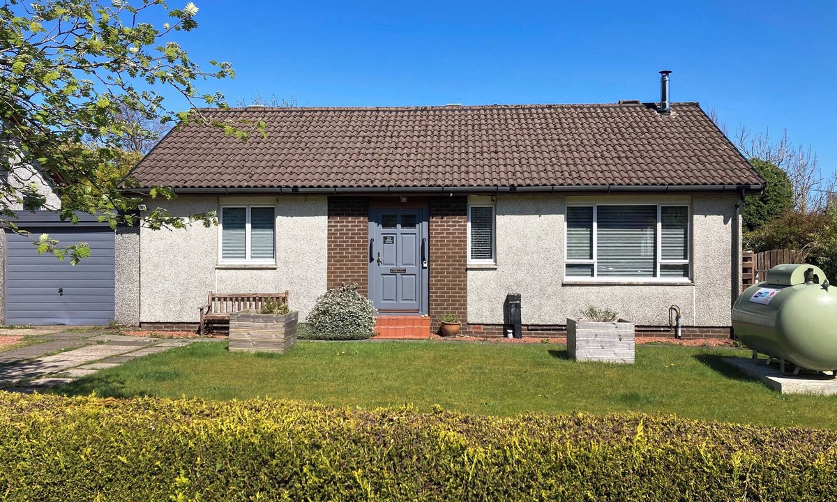 Kilmun Cottage | 2 bedroom accommodation in Ardentinny, near Dunoon