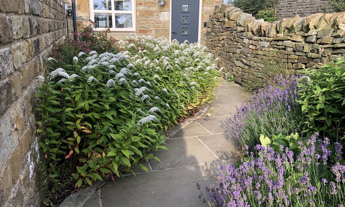 Hepworth House | 2 bedroom cottage with far reaching views: close to Holmfirth and Peak District