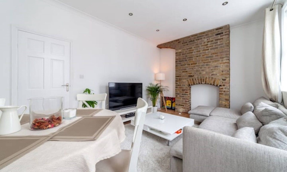 Sudbury Apartment | 2 Bedroom Duplex Apartment