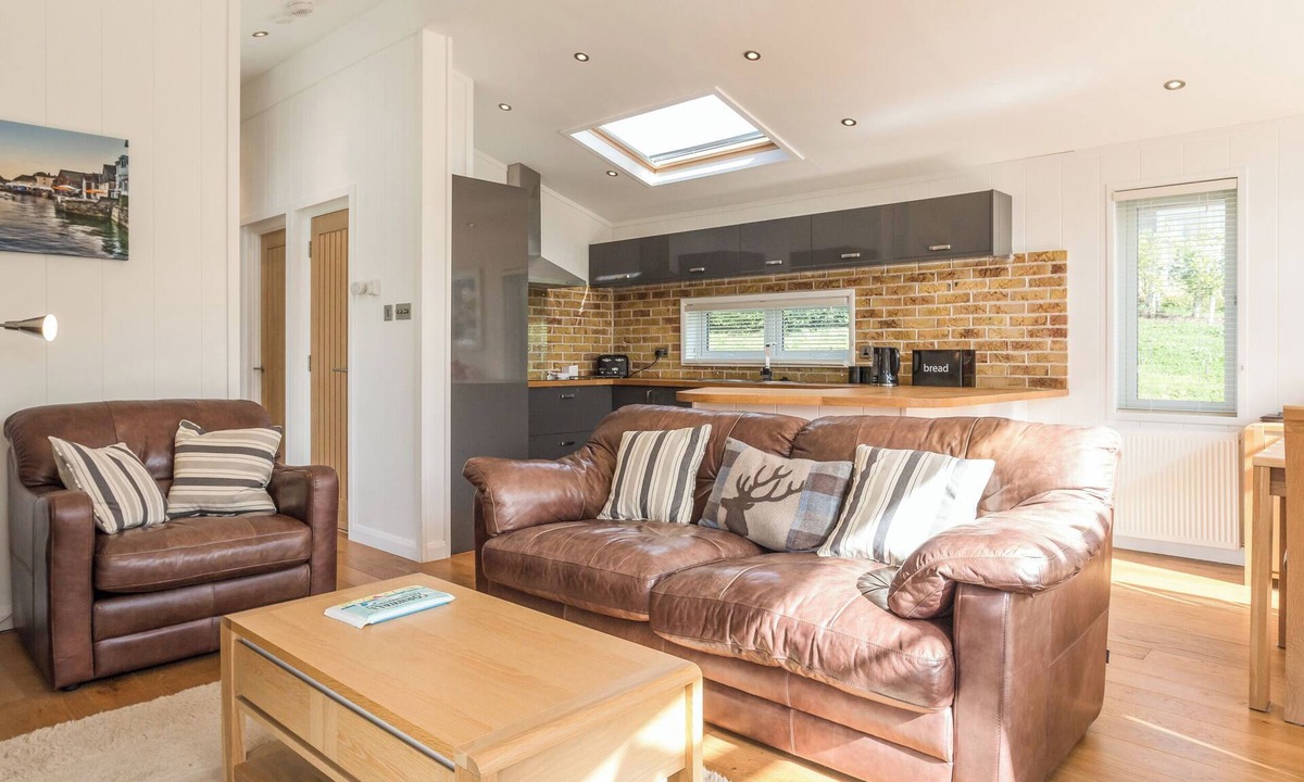 West Looe Cottage | 2 Tree Tops