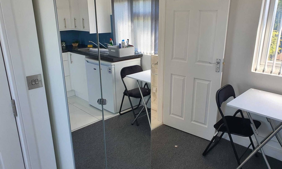 Yeading Apartment | 20 mins Heathrow,15 mins Elizabeth line, 20 mins Wembley, 25 mins Central London
