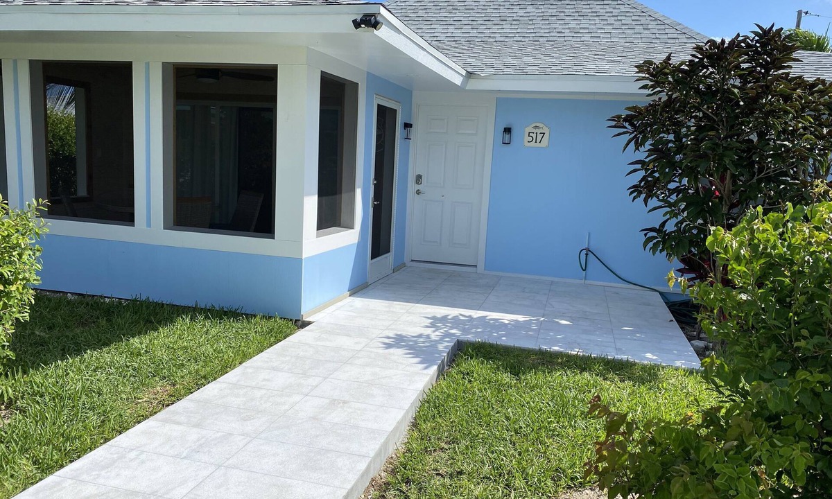 Treasure Cay Villa | 2BR/2BA Beach Villa Screened Porch Walk to Beach + Pool