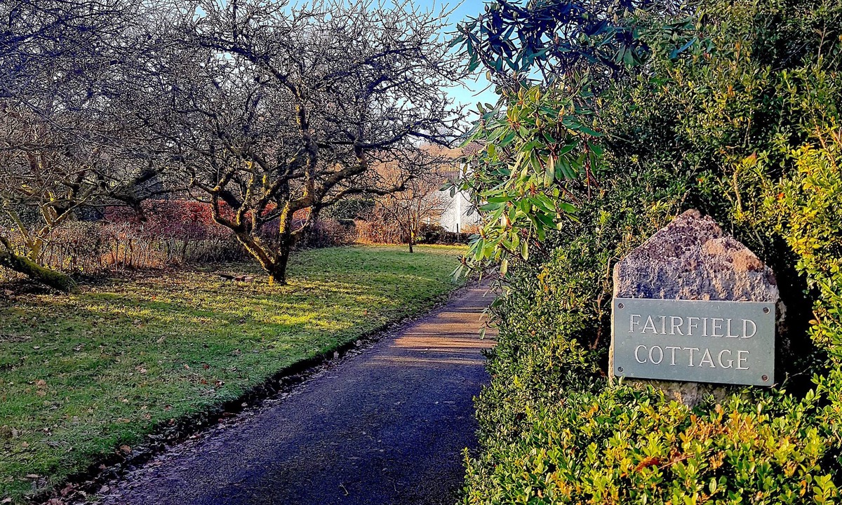 Hawkshead Cottage | 3 Bed Barn - Sleeps up to 6 - Parking - Wifi