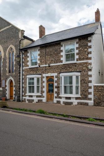 Beer House | 3 Bed in Beer oc-jbvalh