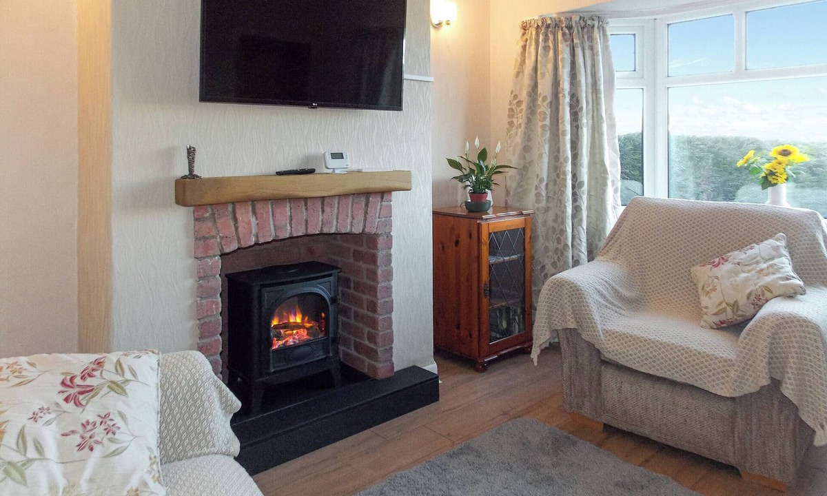 Tunstall Cottage | 3 bedroom accommodation in Brown Lees, near Stoke on Trent