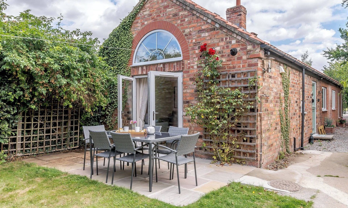 Wilberfoss Cottage | 3 bedroom accommodation in Wilberfoss, nr York