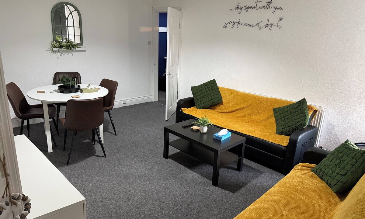 Fenham Apartment | 3 bedroom flat close to city centre Newcastle upon Tyne