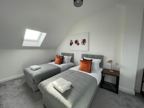 Tunstall House | 3 Bedroom New House with Wi-Fi Sleep 5 By Home Away From Home - A