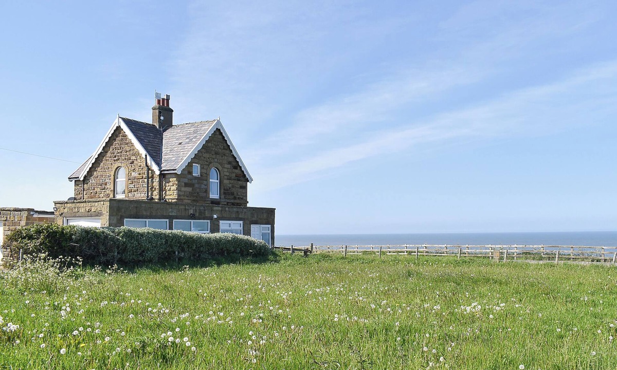 Whitby Cottage | 4 bedroom accommodation in Sandsend, near Whitby