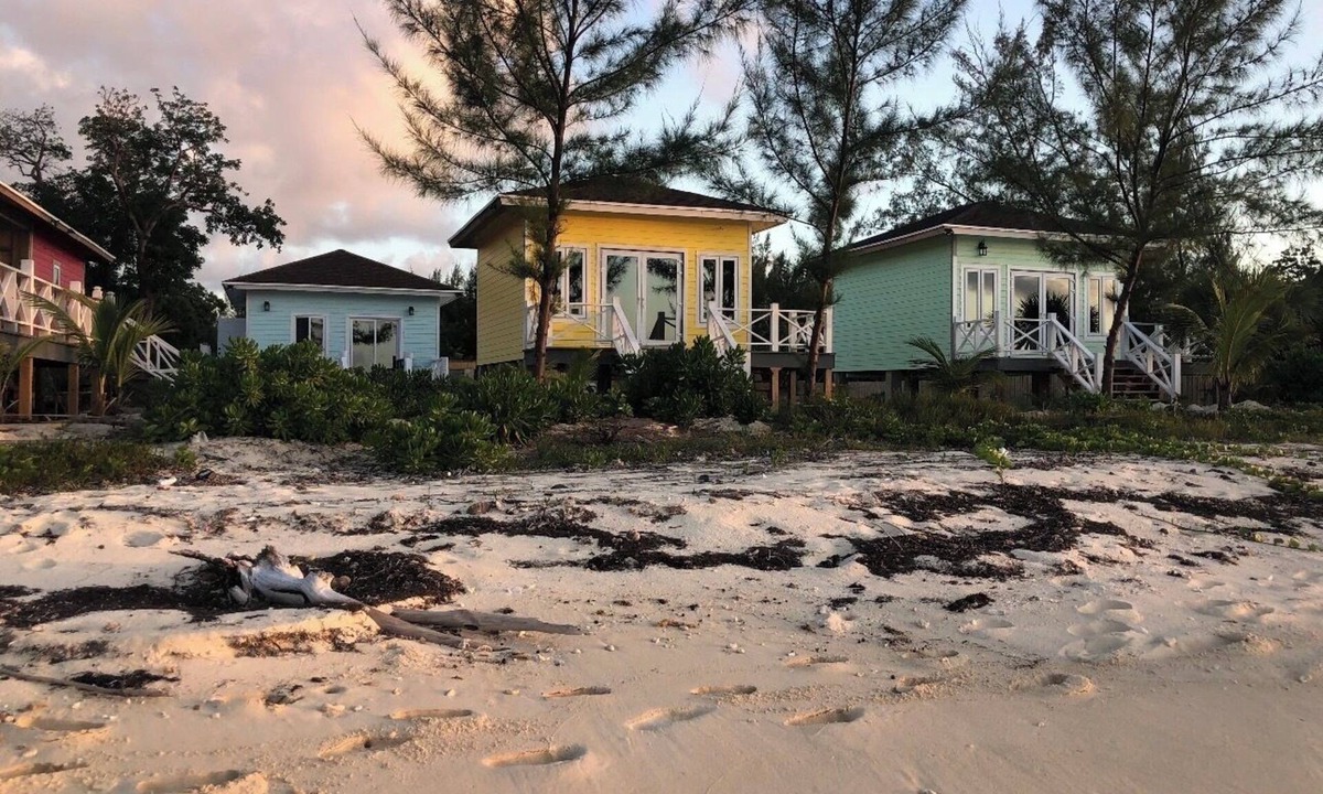 Morgan's Bluff House | 4 Cozy -1 bedroom beach bungalows in tranquil Pleasant Harbour, Morgan’s Bluff