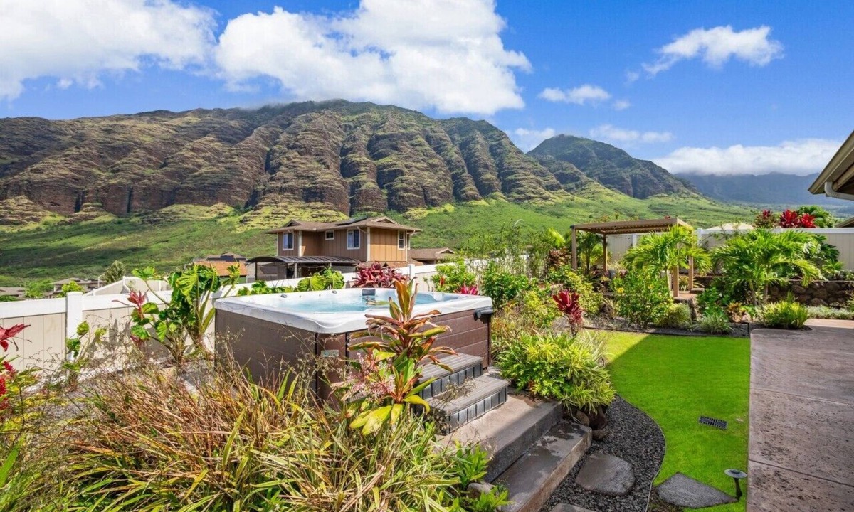 Makaha Valley House | 4BR, Near Beach, Pool/Spa, Gym, Free Parking, BBQ