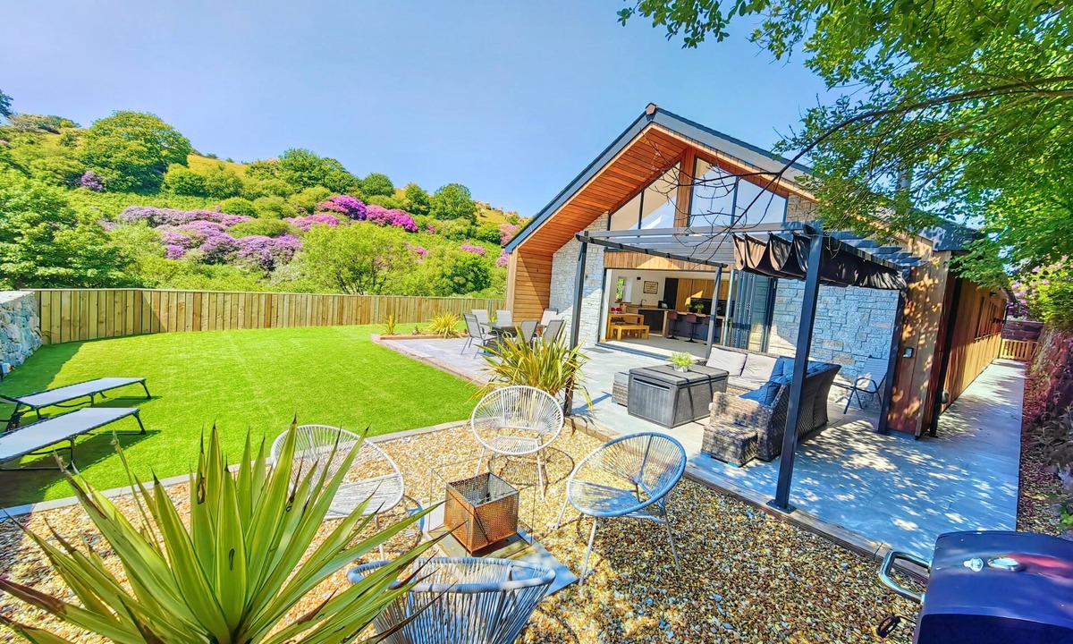Stenalees House | 4miles Eden Project, Beach & Harbour. Private Location. Whealchair Friendly