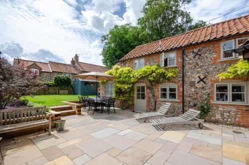 Wighton House | 5 Bed in Wighton oc-2179