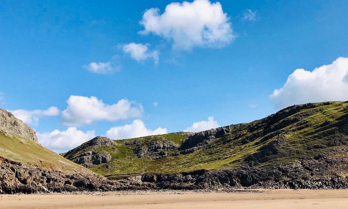 Crynant House | 5 Bed Spacious Gower home | Near Rhossili Bay