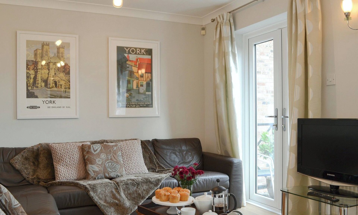 York Cottage | 5 bedroom accommodation in York