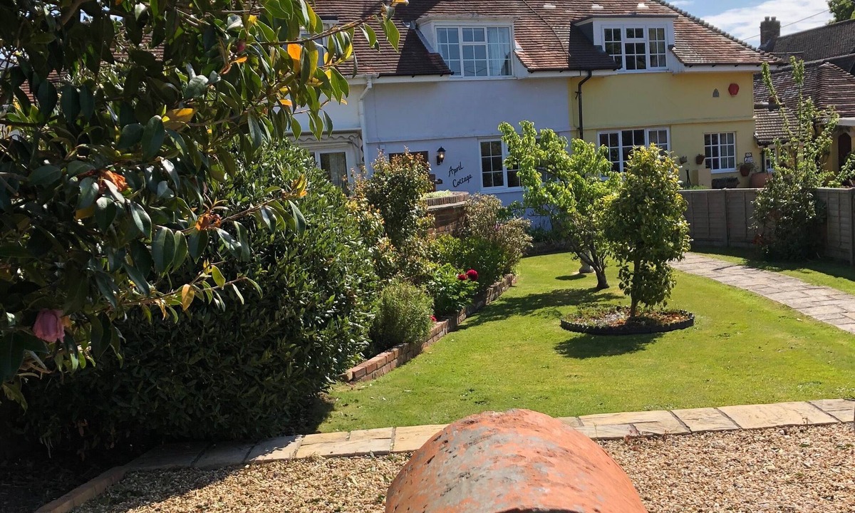 Hordle Cottage | A beautiful cottage in the heart of the New Forest and a short drive to beaches