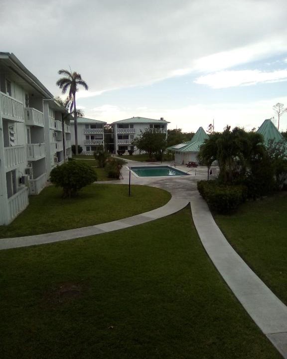 Bahamas Terrace Apartment | A Gated One bedroom apartment, five minutes away from beach,