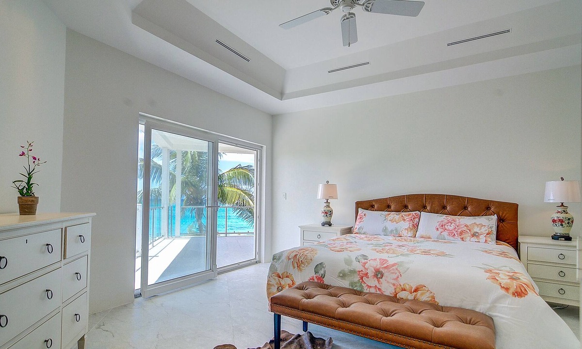 Westwind Apartment | A LOVELY New Beachfront Listing in The Bahamas! 2W