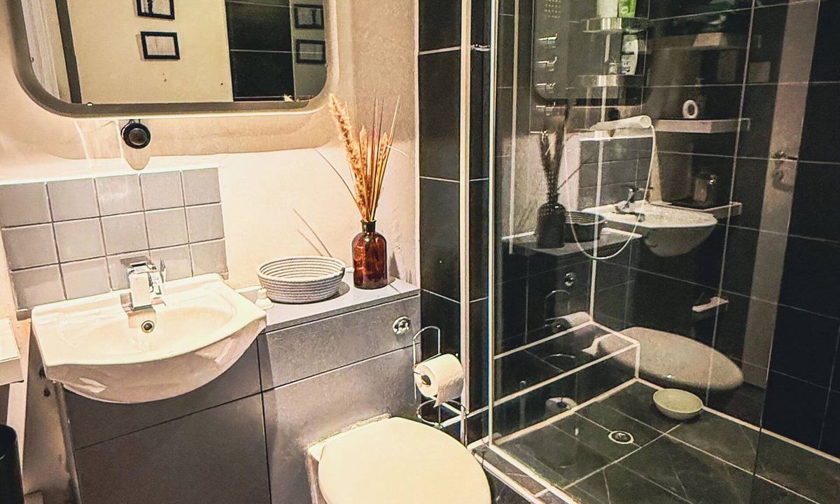 Market Street Apartment | A walk away from all the attractions in Manchester City Centre.