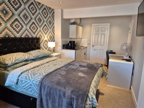 Milton Keynes Apartment | Air Conditioned self-contained private annexe