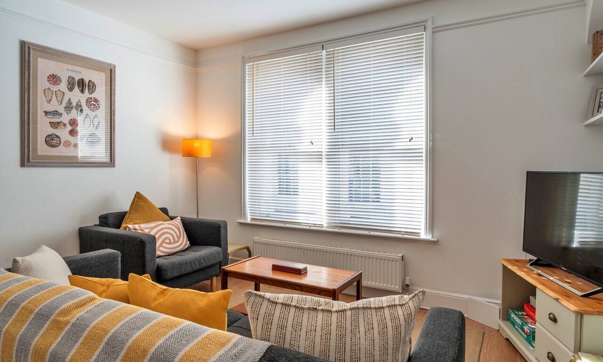 Sidmouth Apartment | Apartment in Sidmouth near the Beach