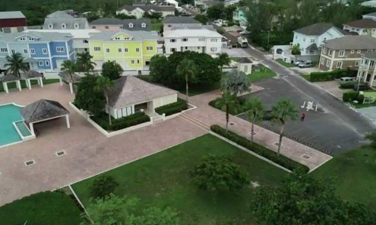 Westwind Condo | "Bahama West: 3BR Condo In Gated Community w/pool"