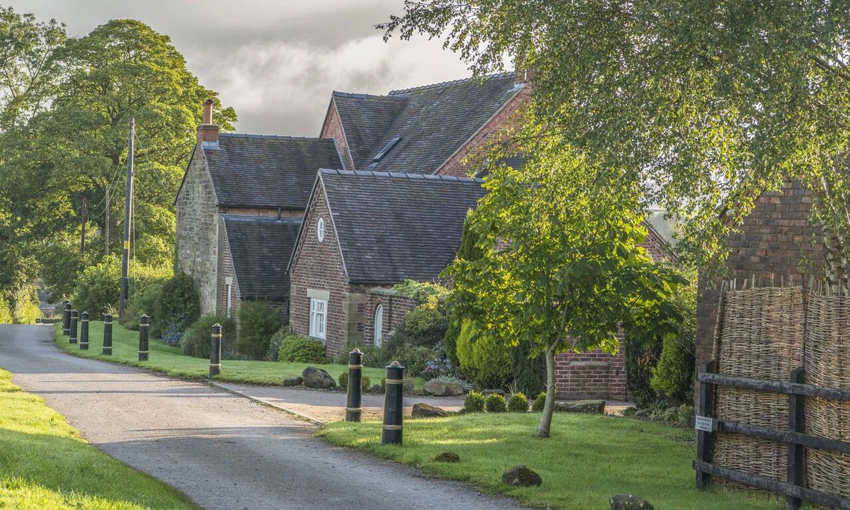 Foxt Cottage | Barnfields Holiday Cottage