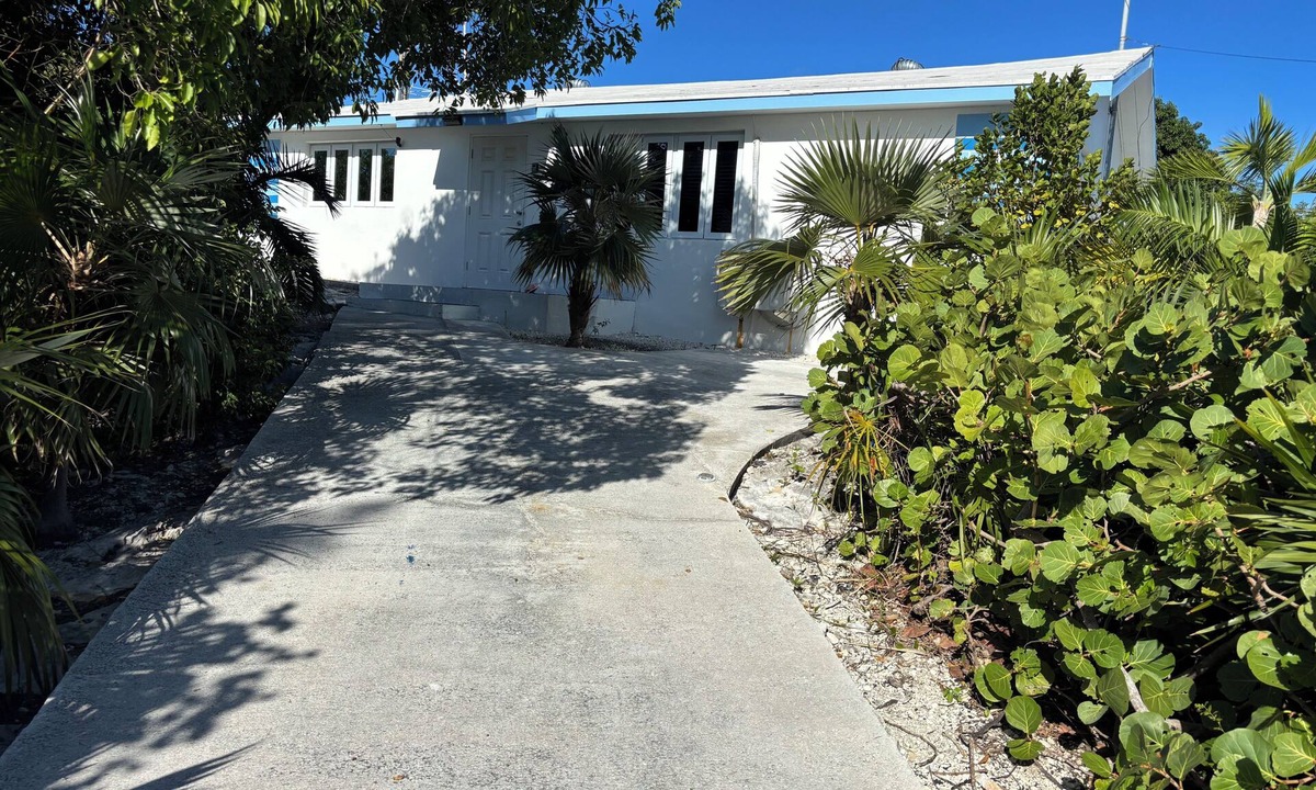 Staniel Cay Cottage | Bayview Cottage