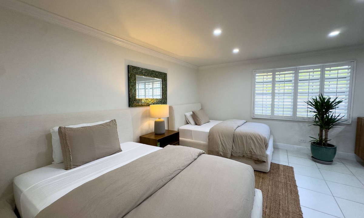 Gambier Apartment | Beach Life Starts Here! Luxe Stay Near Coast!