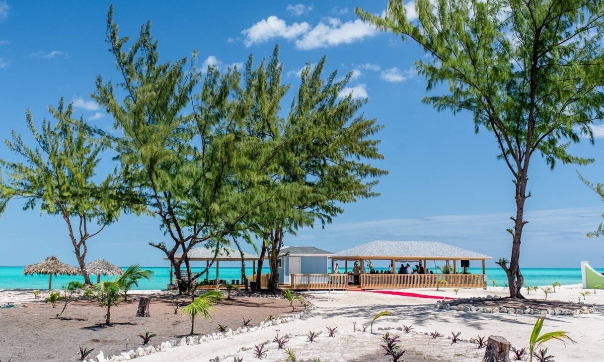 Kemps Bay Villa | Beachfront Estate with 4 villas kemps bay South Andros Bahamas sleeps 16