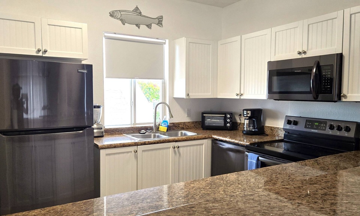 Alice Town Condo | "Beachside Retreat" 2 Bedroom/2 Bath