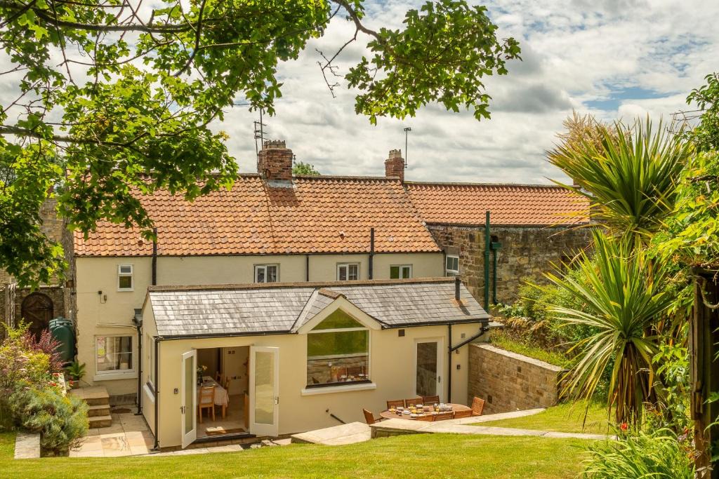 Ampleforth House | Beadale Cottage