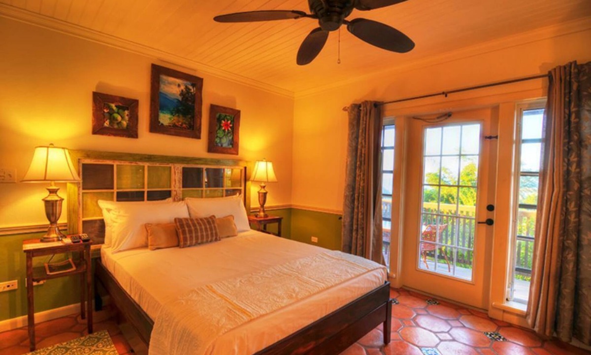 Governor's Harbour House | Beautiful Queen Studio Villa Allamanda