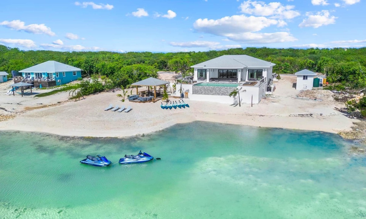 Great Exuma Villa | Bella Mar - NEW Villa - Heated Pool - Gorgeous Beach Cove - Near sand flats!