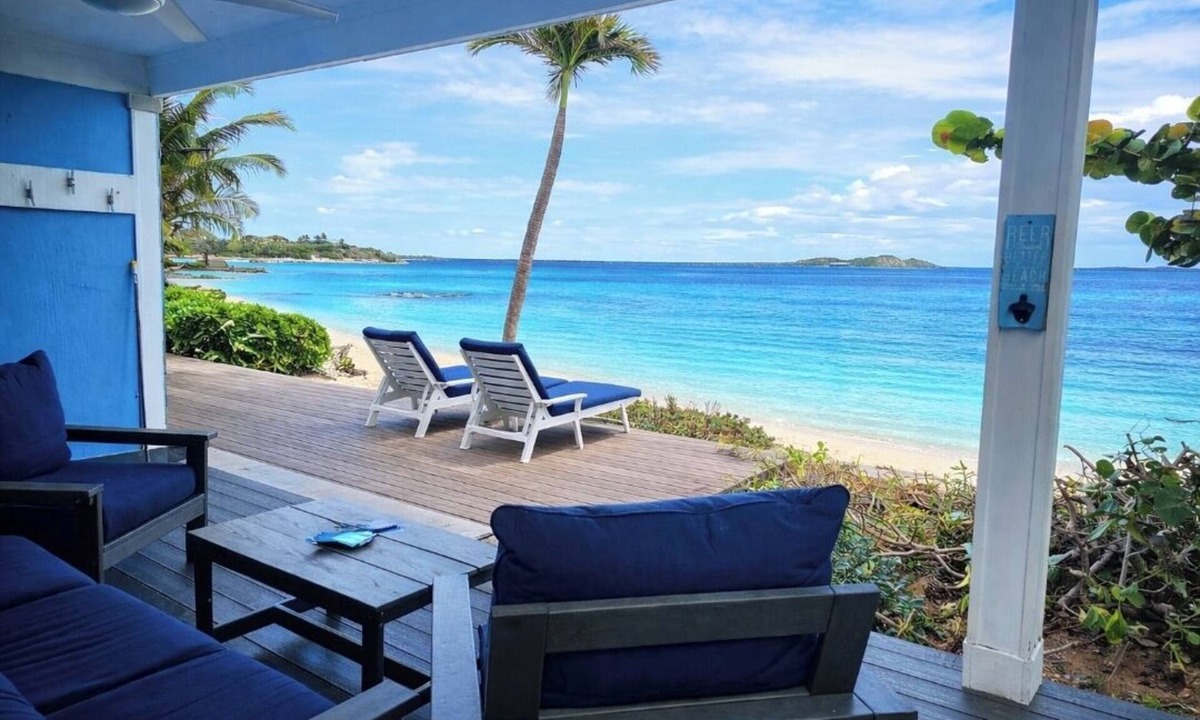 George Town Villa | Bella Vista Breeze - Beachfront Oasis awaits your arrival.