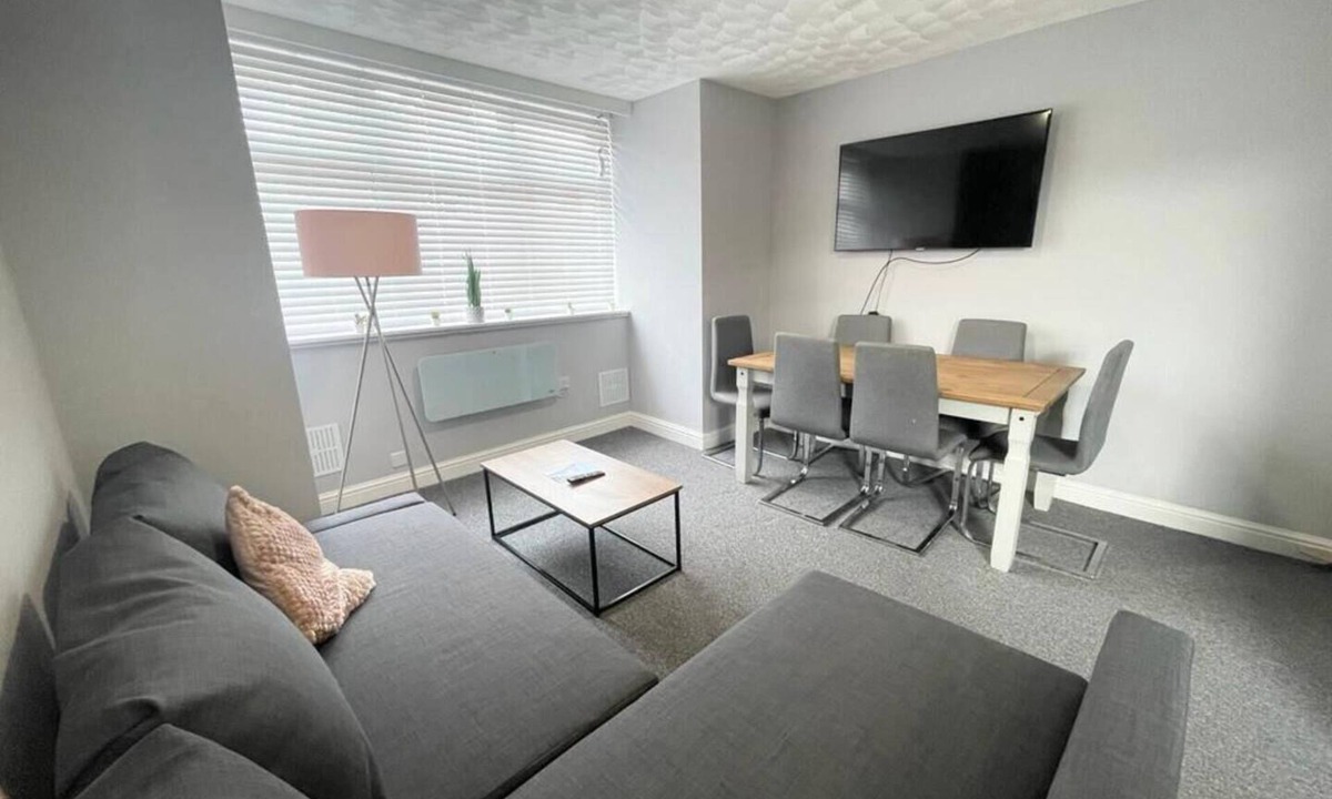 Blackpool Apartment | Bloomfield Apartment 3
