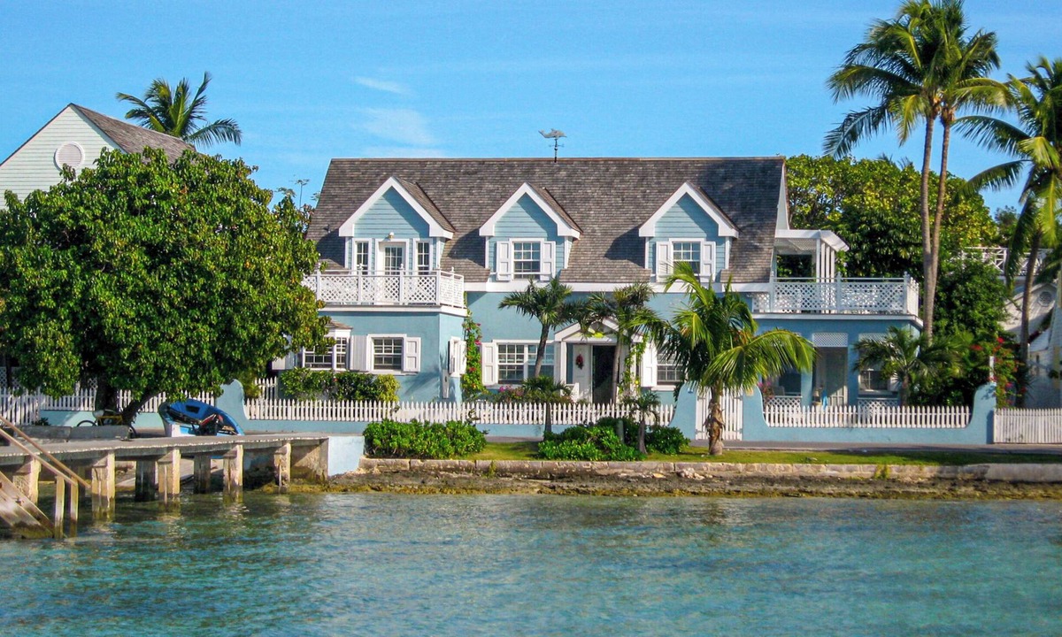 Dunmore Town House | Blue Dolphin - Waterfront, 4 Sunset Decks, Dock, 5+ Bedrooms, Enclosed Garden
