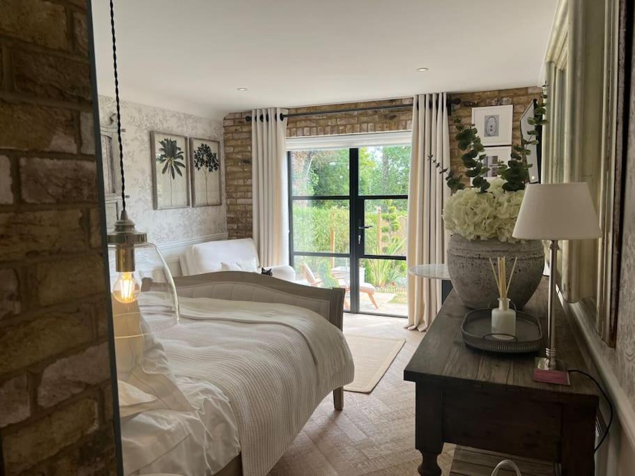 North Marston Apartment | Boutique style self contained annexe with garden