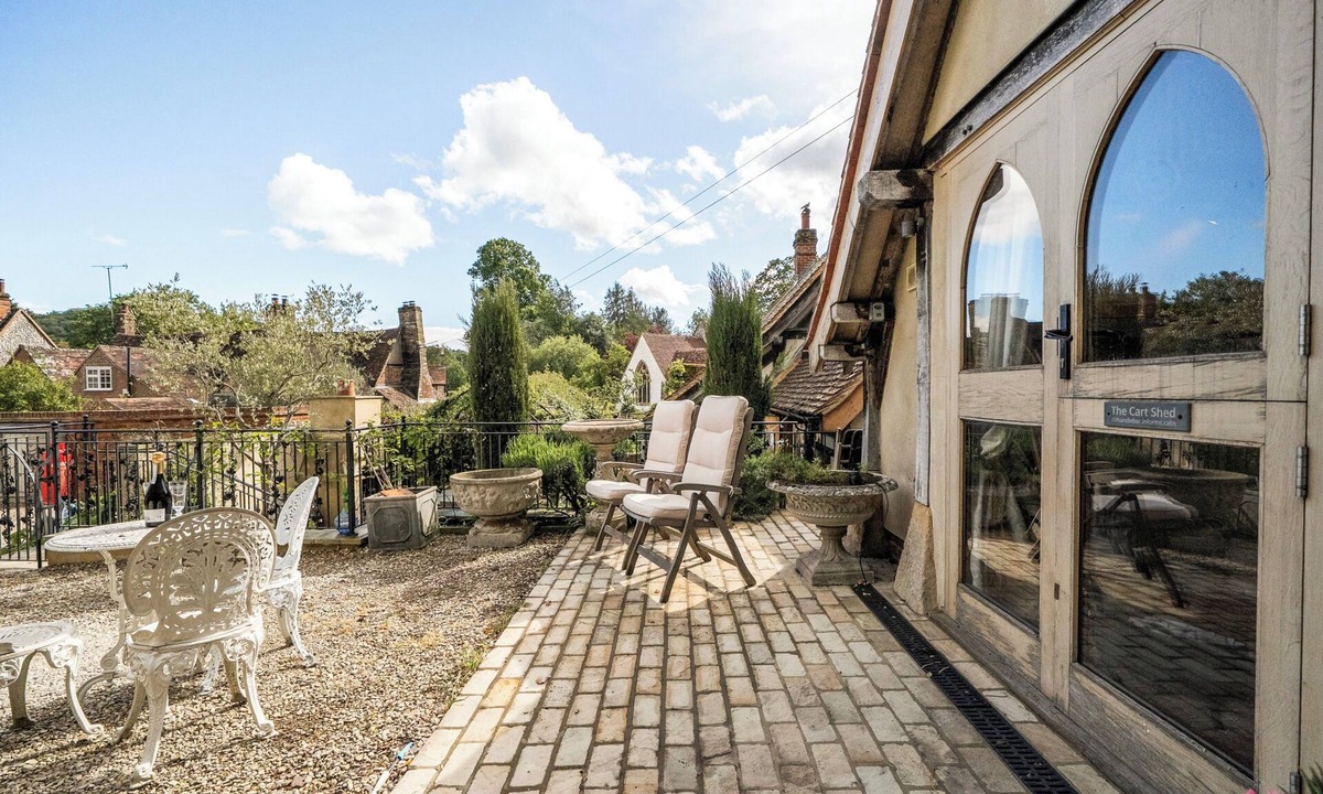 Turville Cottage | Bramble Bank 'CartShed'-1 Bed Cottage-Sleeps 2