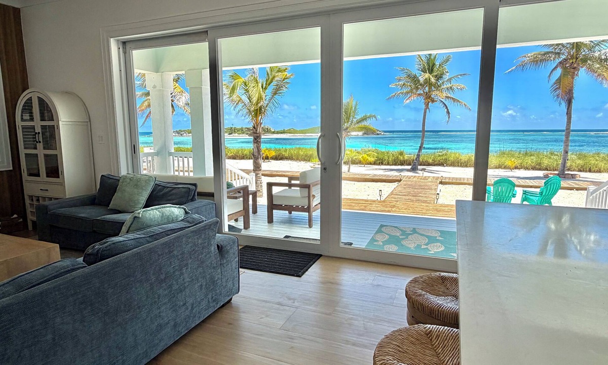 Long Island Villa | BRAND NEW WATERFRONT VILLAS! 2 Master Bed, 2 Bath, King Beds.