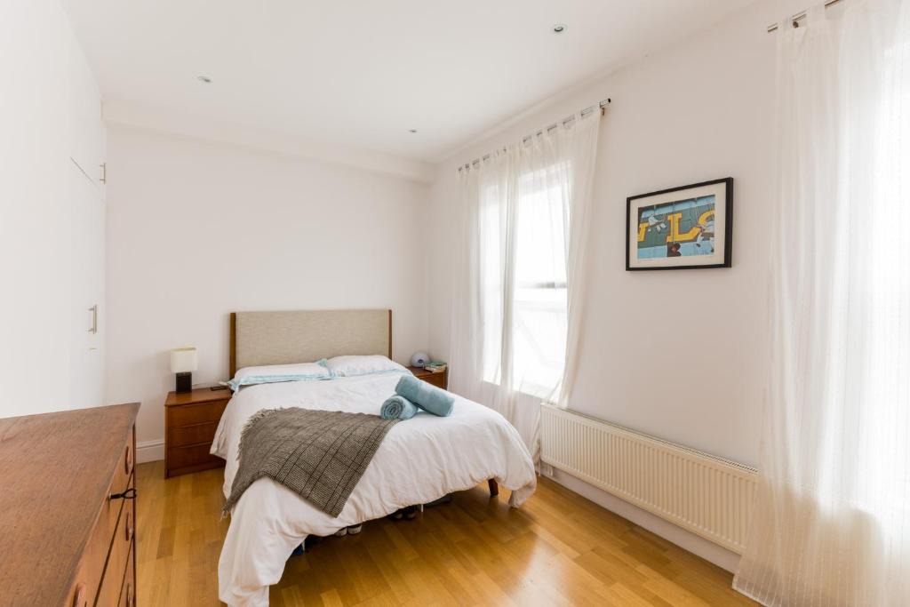 Belsize Park Apartment | Bright spacious 2 bedroom in Camden/Kentish Town