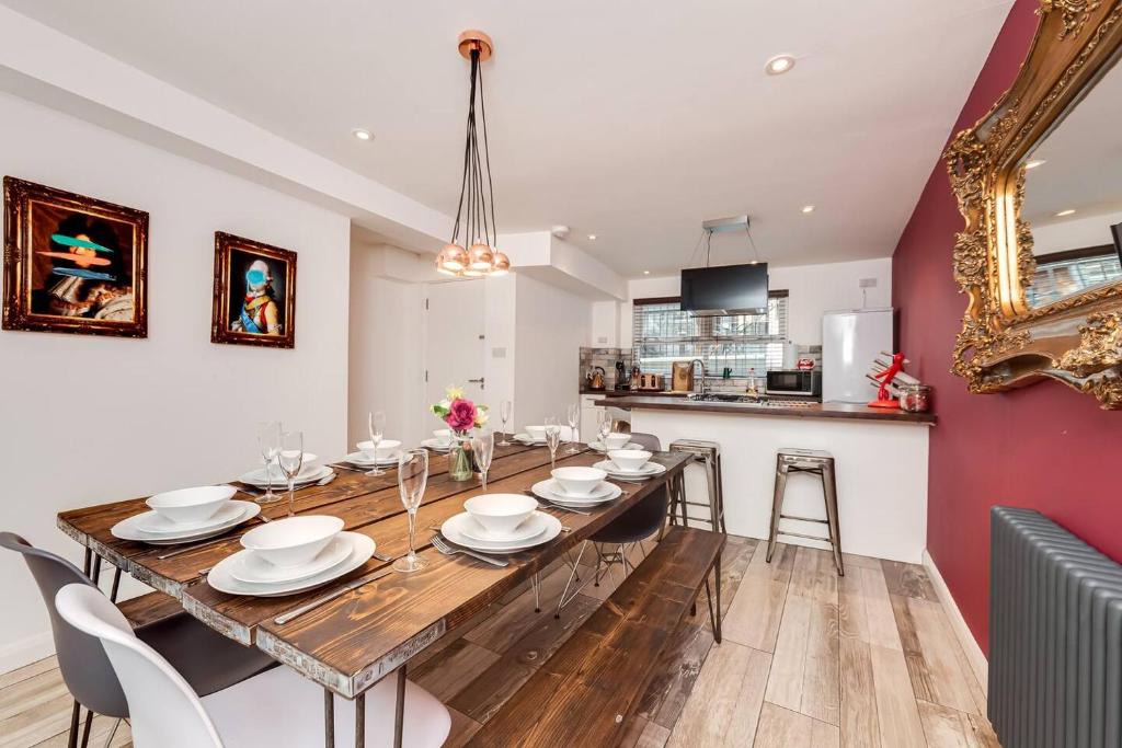 Kemptown House | Brighton 'The One' - Seafront & Pier minutes away!