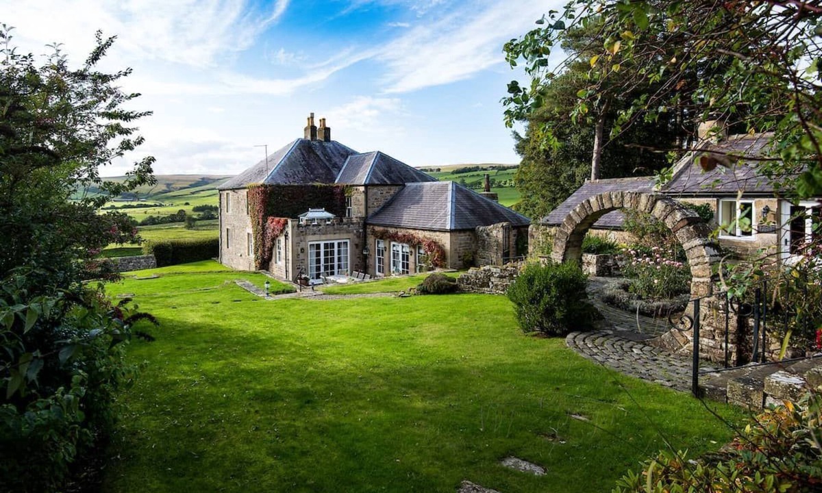 Hallington House | Broadgate House & Steading - sleeps 12 guests in 6 bedrooms